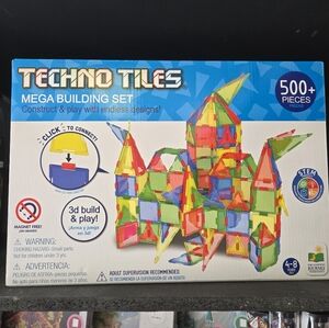 Techno Tiles Mega Building Set - 500 + Pieces